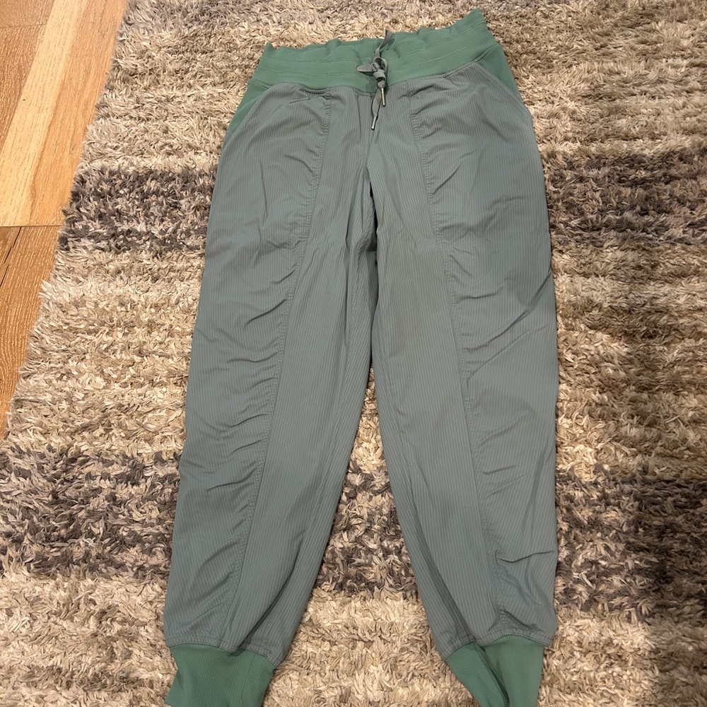 Women’s Lululemon Dance Studio Mid-rise joggers